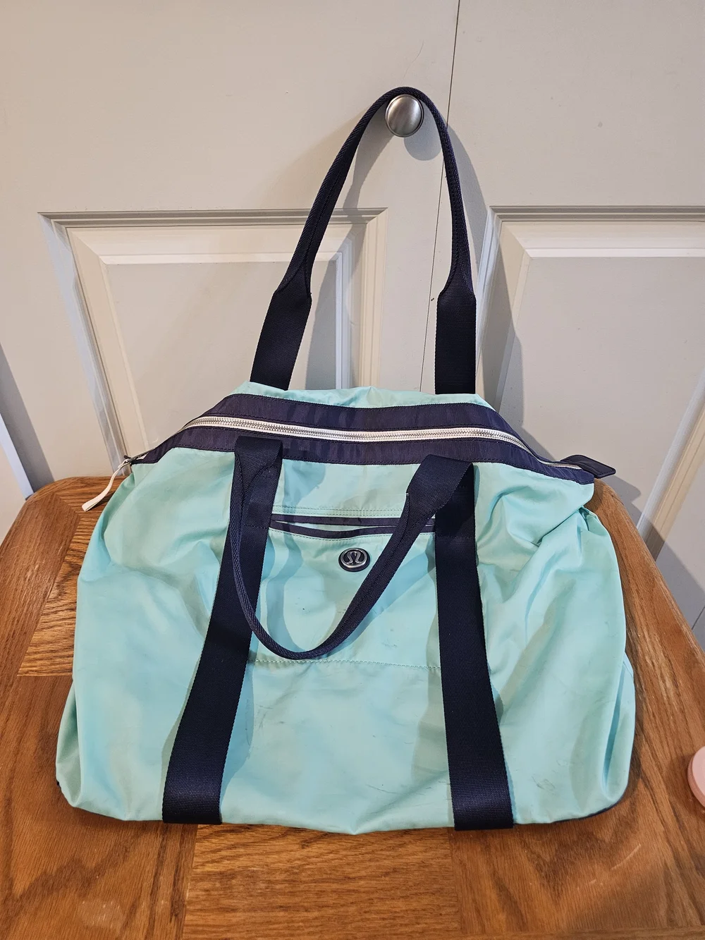 Lululemon Mint & Navy Weekend Tote